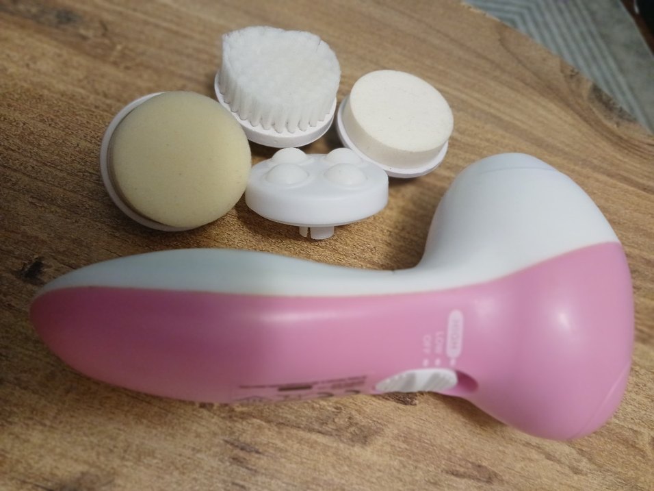 Beyaz Yüz Temizleme Cihazı ve Başlık Seti - Görsel 3