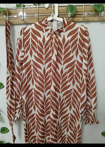 Bohem Tarz Uzun Kahverengi Desenli Elbise - Görsel 2