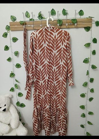 Bohem Tarz Uzun Kahverengi Desenli Elbise - Görsel 5