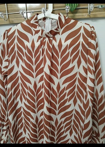 Bohem Tarz Uzun Kahverengi Desenli Elbise - Görsel 3