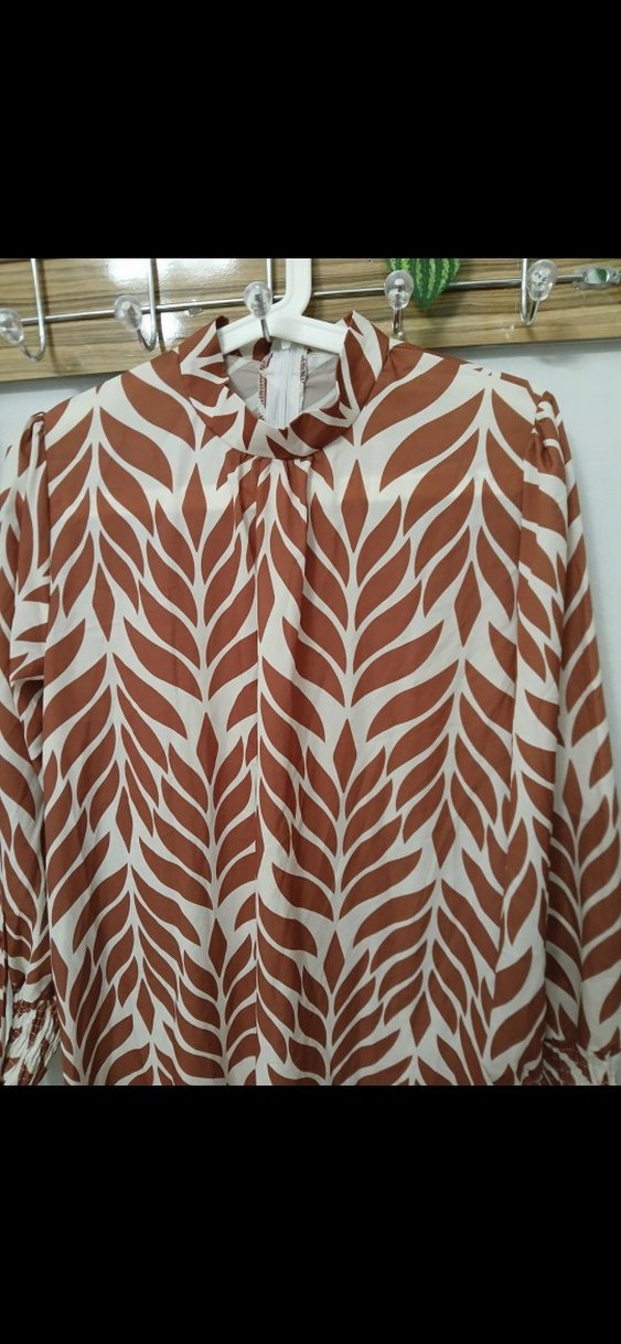 Bohem Tarz Uzun Kahverengi Desenli Elbise - Görsel 3