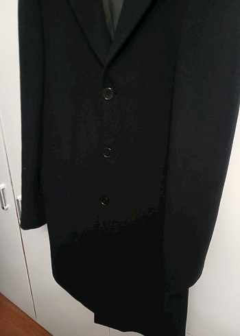 Düğmeli Siyah Kaban - Görsel 3