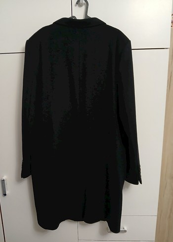 Düğmeli Siyah Kaban - Görsel 5