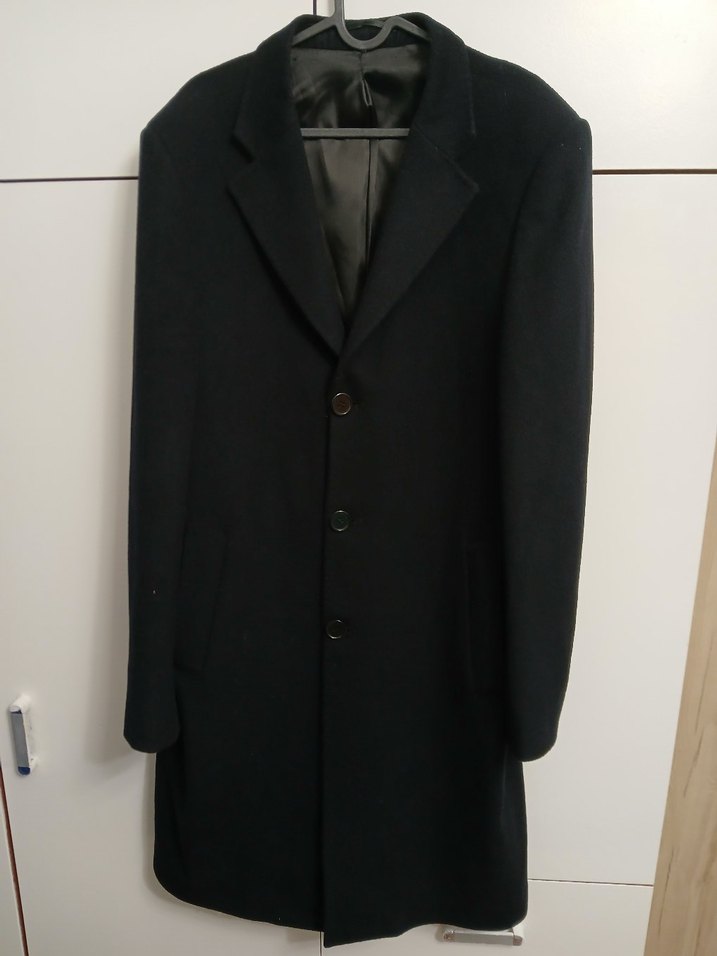 Düğmeli Siyah Kaban - Görsel 2