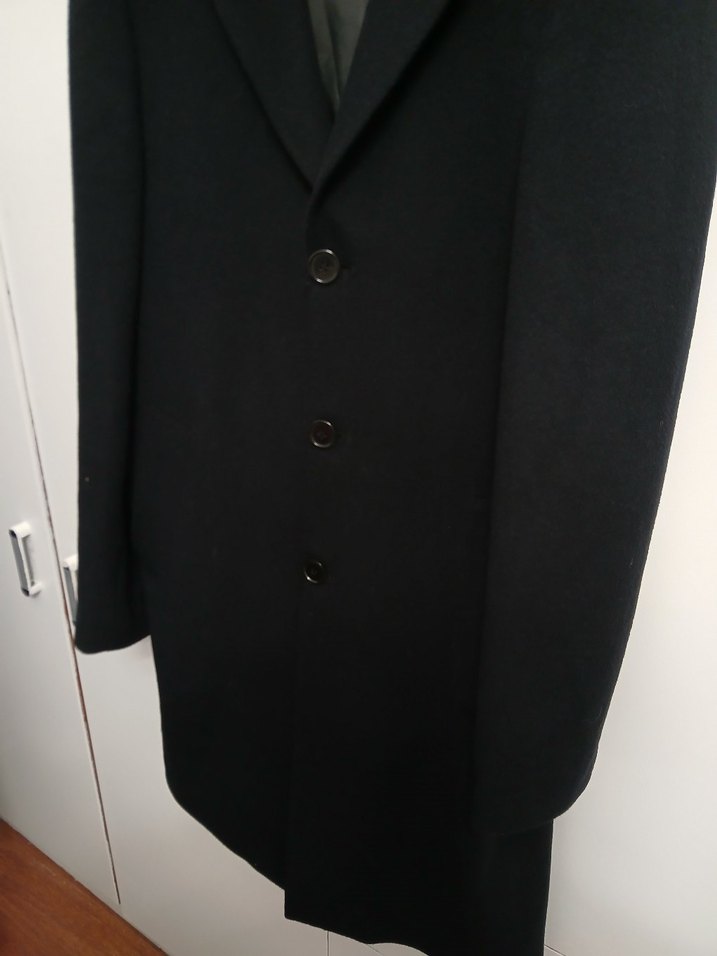 Düğmeli Siyah Kaban - Görsel 3