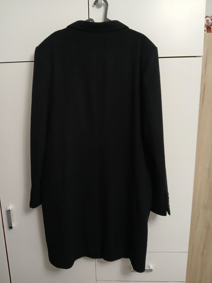 Düğmeli Siyah Kaban - Görsel 5