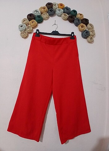 Kırmızı pantolon