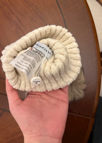 Moncler Kadın Bej Yün Bere - Kürklü Detaylı - Görsel 3