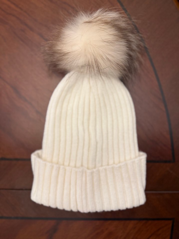 Moncler Beyaz Kürklü Kadın Yün Bere - Görsel 2