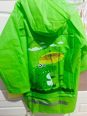6 Yaş Beden yeşil Renk Hayvan Figürlü Kapüşonlu Çocuk Çantalı Yeşil M Yağmurluk