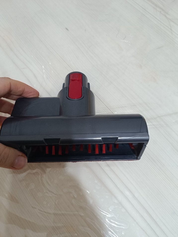 Kırmızı ve koyu renkli dyson - Görsel 3