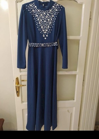 Parlak Mavi Uzun Kollu İşlemeli Abiye Elbise - Görsel 2