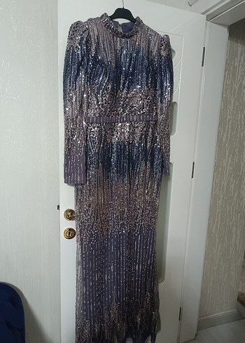 Boncuk İşlemeli Yılan Desenli Uzun Abiye Elbise - Görsel 2