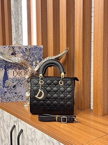 dior çanta