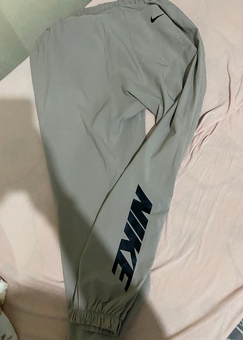 Nike Gri Rahat Kesim Outdoor Eşofman Altı - Görsel 3