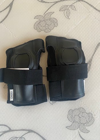 Velcro Bantlı Siyah Deri Motosiklet Dizliği - Görsel 4