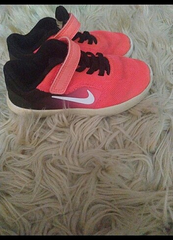 Nike ayakkabi