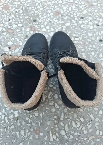 Siyah Kürklü Kadın bot - Görsel 3