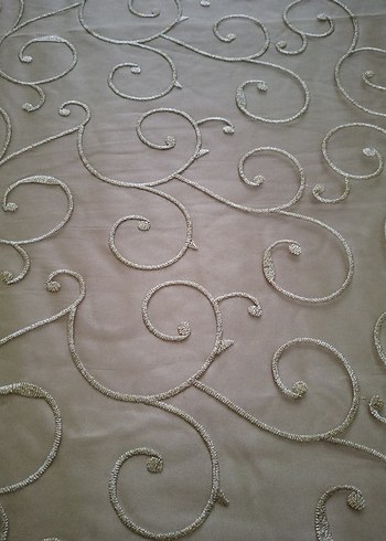 Bej Nakışlı Yatak Örtüsü - Görsel 3