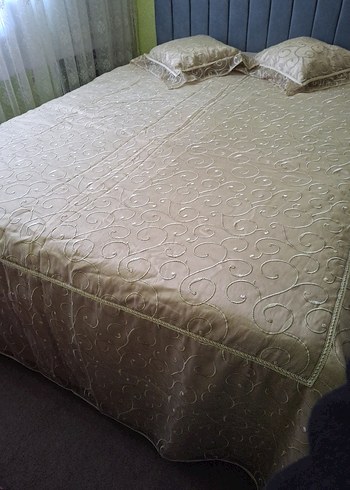 Bej Nakışlı Yatak Örtüsü - Görsel 2