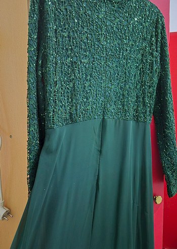 Yeşil İşlemeli Uzun Kollu Abiye Elbise - Görsel 3