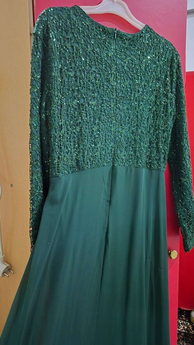 Yeşil İşlemeli Uzun Kollu Abiye Elbise - Görsel 3
