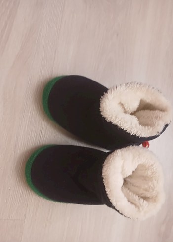 Çocuklar için Çok Renkli Sıcak Ev Terliği