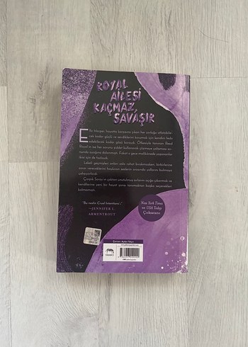 Beden Çarpık Saray - Erin Watt (Ciltsiz)
