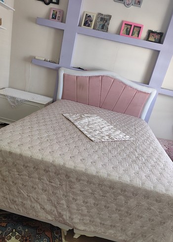 Nakışlı putra pembesiYatak Örtüsü - Görsel 10