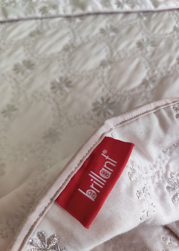 Nakışlı putra pembesiYatak Örtüsü - Görsel 3