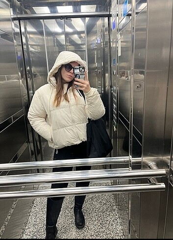 m Beden beyaz Renk Zara Krem Şişme Mont