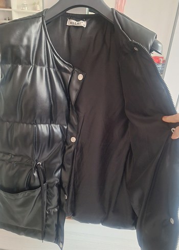 Düğmeli Siyah Deri Kadın Yelek - Görsel 2