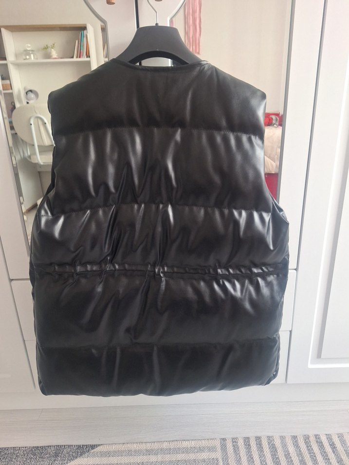 Düğmeli Siyah Deri Kadın Yelek - Görsel 3