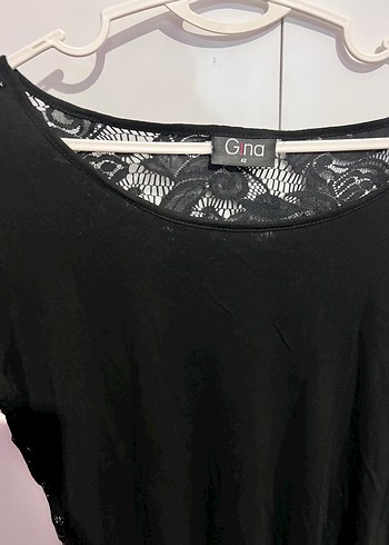 40 Beden Dantel Detaylı Bluz