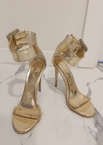 Pelinin Ayakkabıları 39