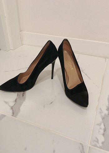 Siyah Süet Tokalı Stiletto Topuklu Kadın Ayakkabı - Görsel 3