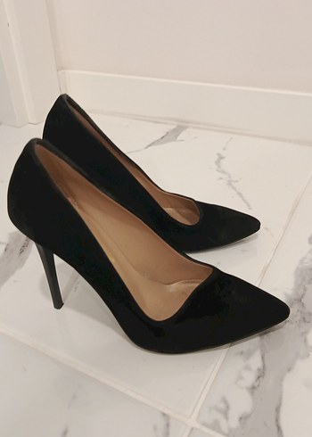 Siyah Süet Tokalı Stiletto Topuklu Kadın Ayakkabı - Görsel 4