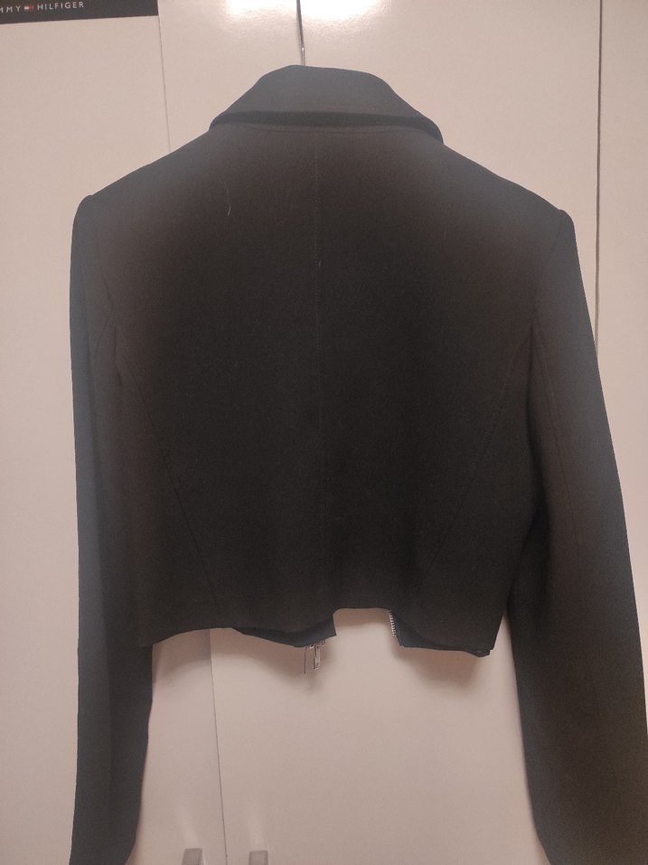 Fermuarlı Kısa Siyah Kadın Blazer - Görsel 3