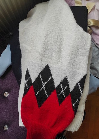 Uzun Kollu V Yaka Renkli Kollu Kadın Kazak - Görsel 3