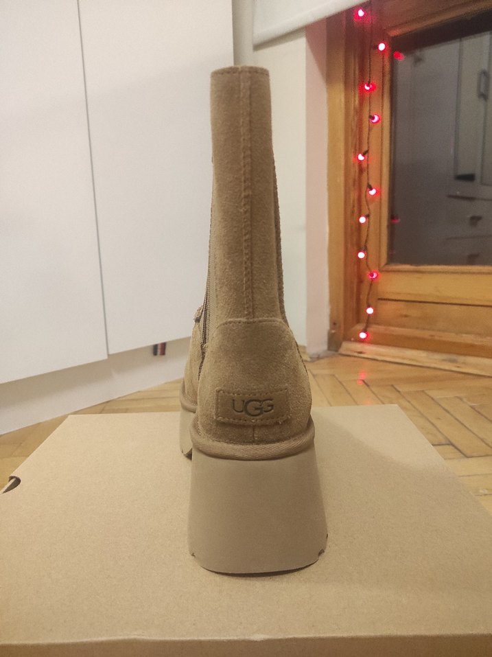 Ugg Classic Twin Seam New Heights Model Bej süet Bot - Görsel 3