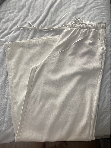 Stradivarius beyaz keten pantolon