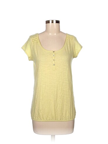 Diğer T-shirt %70 İndirimli.
