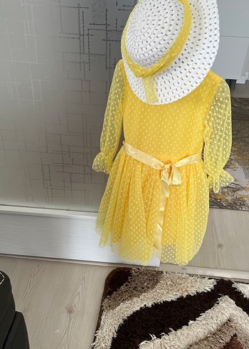 LC Waikiki Sarı Puantiyeli Uzun Kollu Kız Elbisesi