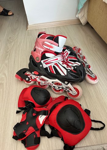 38 Beden kırmızı Renk Renkli Bağcıklı Spor Paten Seti