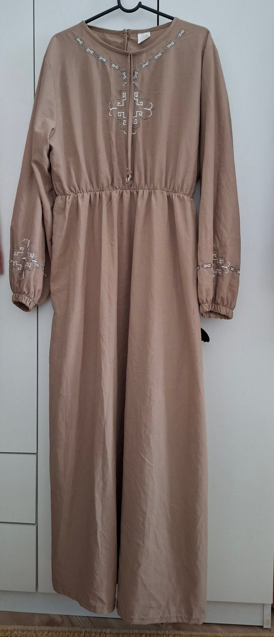 Nakışlı Elbise - Görsel 4