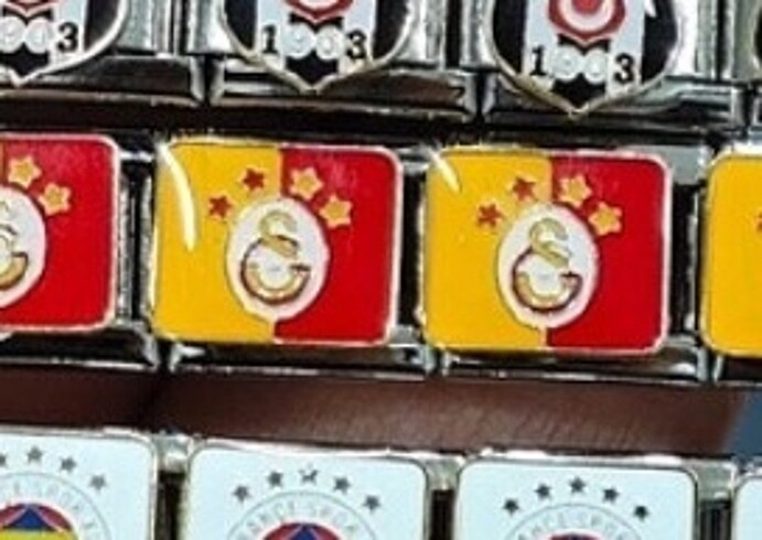 Diğer 2 adet charm