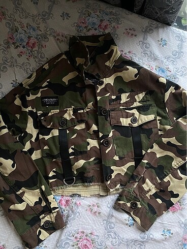 Bershka Orjinal Üst Asker Desen Ceket / Crop