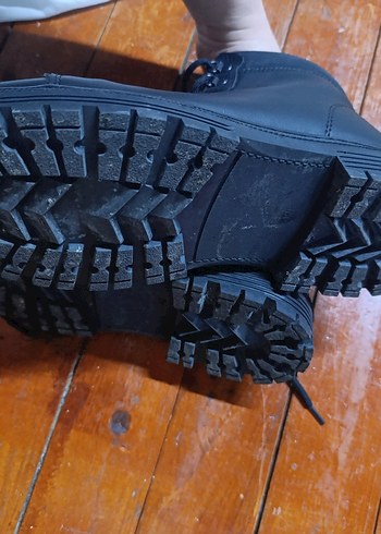 siyah erkek bot 42 no - Görsel 3