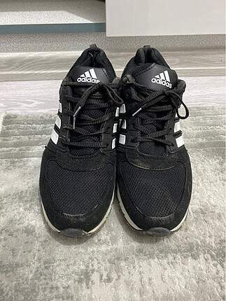 44 numara Adidas