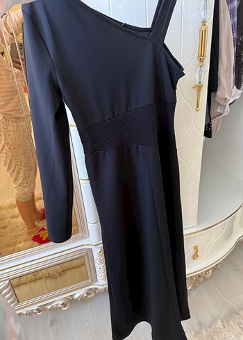 Siyah V Yaka İnce Triko Midi Elbise - Görsel 4